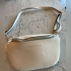 GUC Poppies & Peonies Sidekick belt bag cream